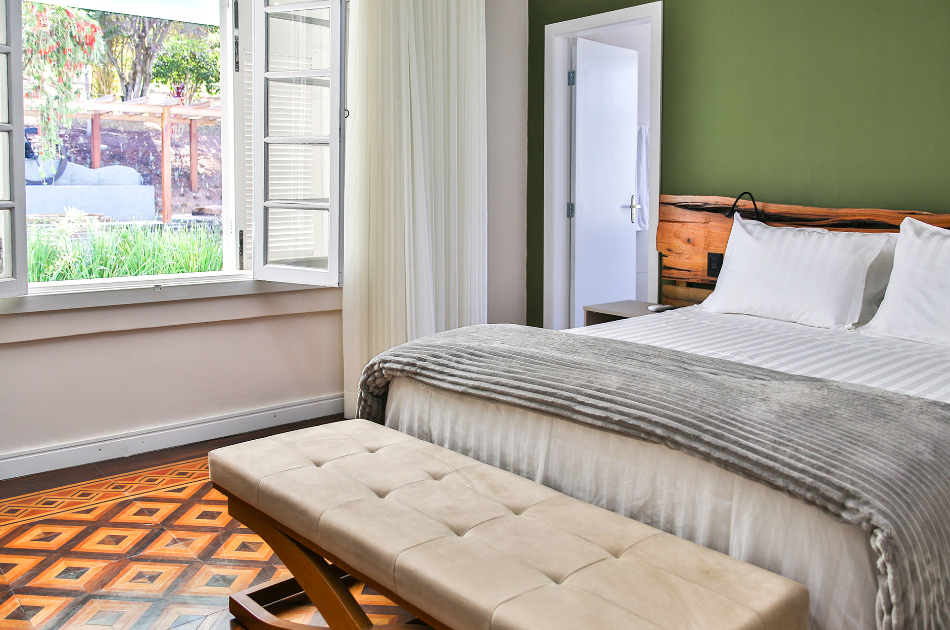 Dezoito Quartos Exclusivos